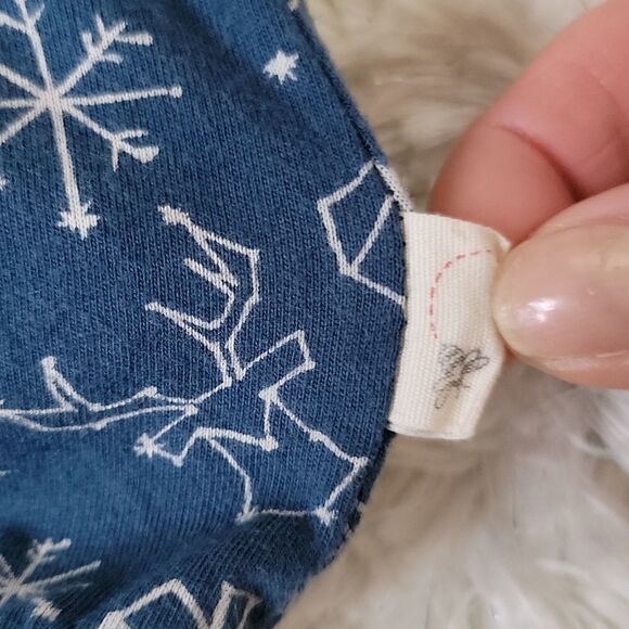 BURT'S BEES BABY NAVY BLUE CHRISTMAS CONSTELLATIONS ROMPER, SIZE 18 MONTHS - Picture 7 of 9